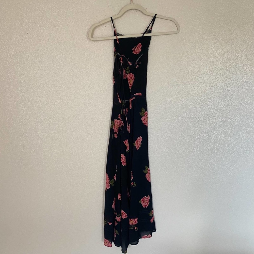 Reformation - Picture 6 of 11